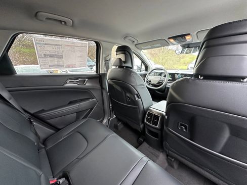 New 2026 Kia Sportage EX AWD/4WD image 12