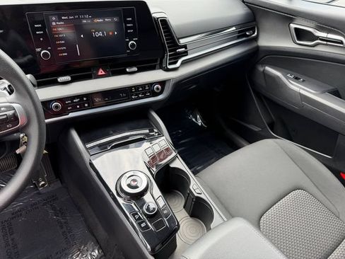 Certified 2023 Kia Sportage LX AWD/4WD image 16