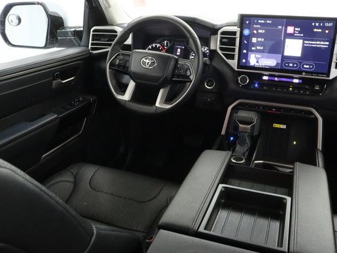 Used 2023 Toyota Tundra Limited w/ Power Package image 34