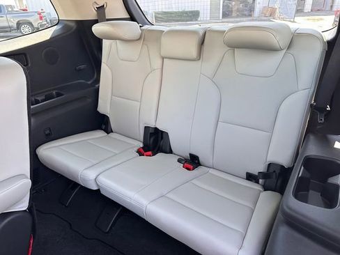 Used 2025 Kia Telluride SX Prestige image 22
