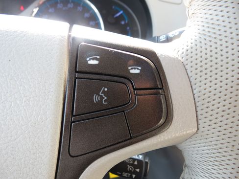 Used 2011 Toyota Sienna XLE FWD image 14