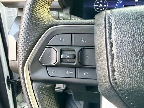 Used 2024 Toyota Tacoma TRD Off-Road image 34