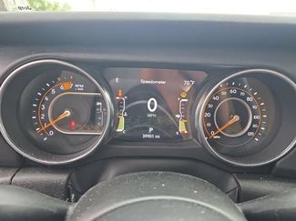 Used 2023 Jeep Wrangler Unlimited Sahara AWD/4WD video 1