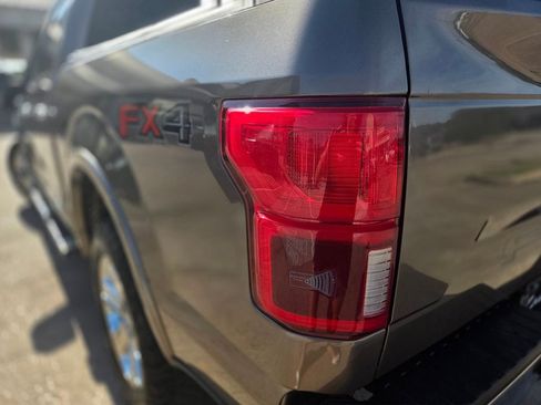 Used 2018 Ford F150 Lariat w/ Equipment Group 502A Luxury AWD/4WD image 33