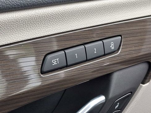 Used 2023 GMC Terrain Denali w/ Denali Premium Package image 33