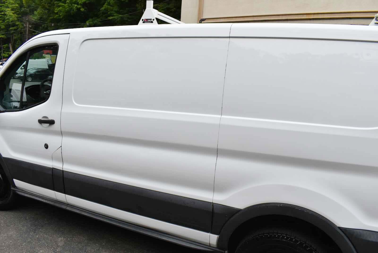 Used 2017 Ford Transit 250 130 Low Roof w/ Exterior Upgrade Package RWD image 50