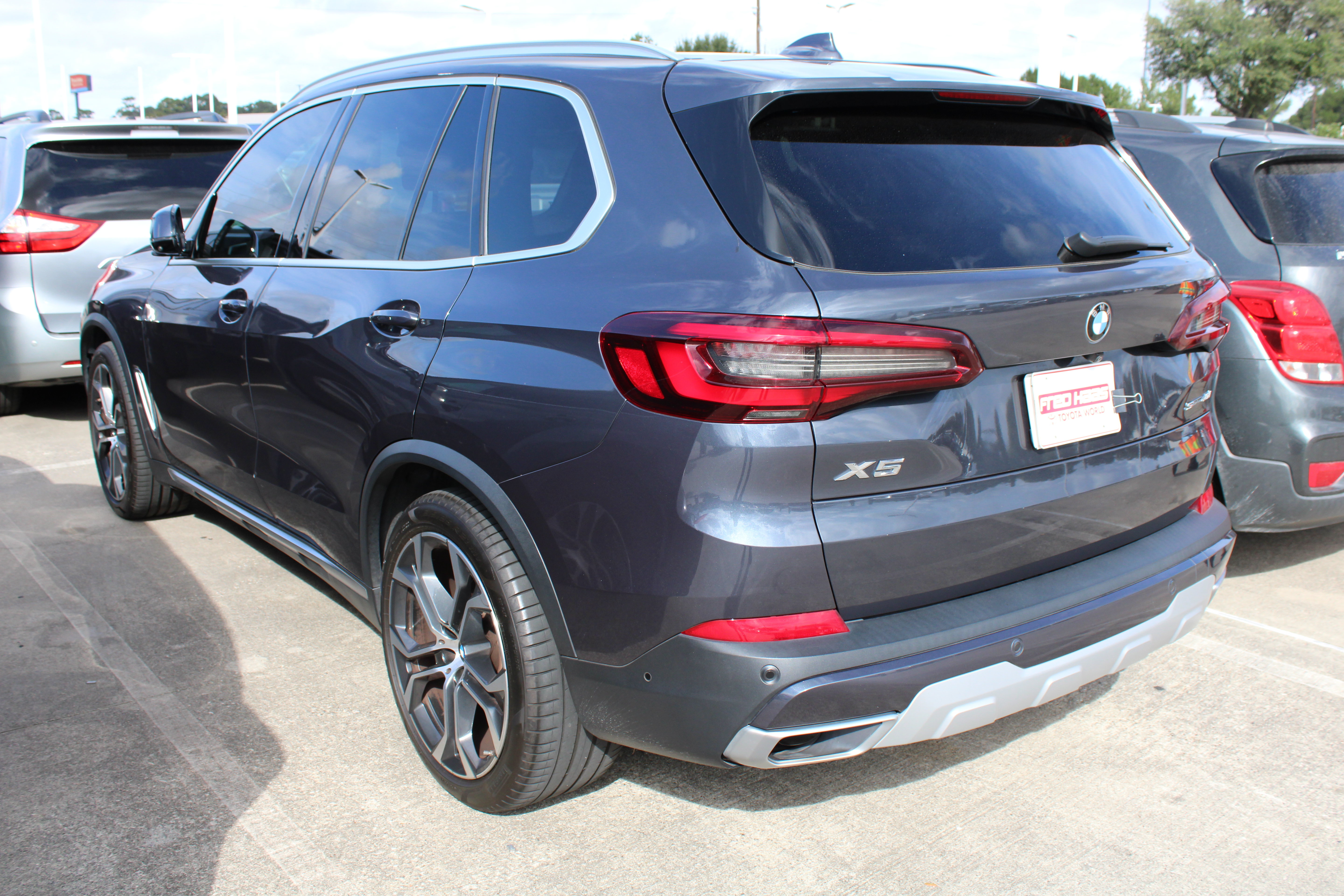 Used 2021 BMW X5 sDrive40i w/ Convenience Package RWD image 6