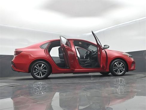 Used 2024 Kia Forte LXS image 74