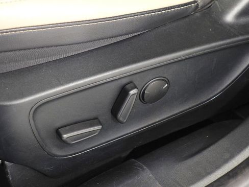 Used 2021 Ford Escape SEL image 23