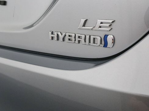 Used 2024 Toyota Camry LE FWD image 10