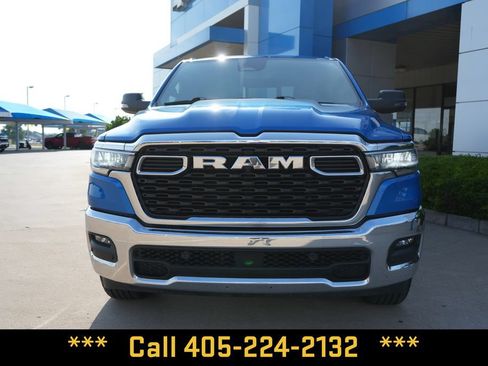 Used 2025 RAM 1500 Big Horn AWD/4WD image 3