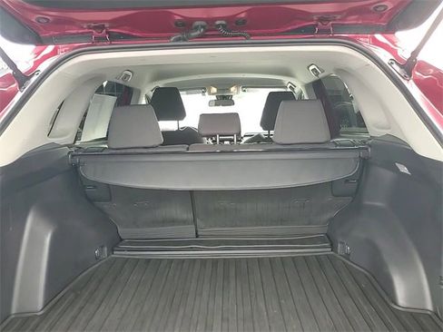 Used 2021 Toyota RAV4 XLE image 6