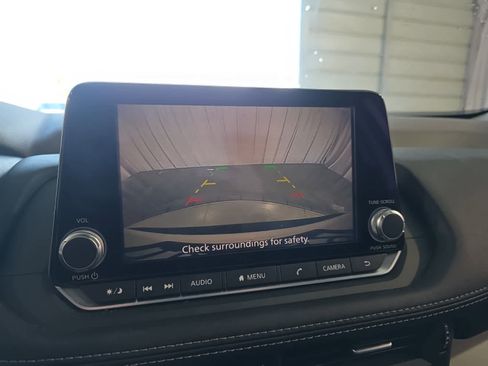 Used 2021 Nissan Rogue S image 24