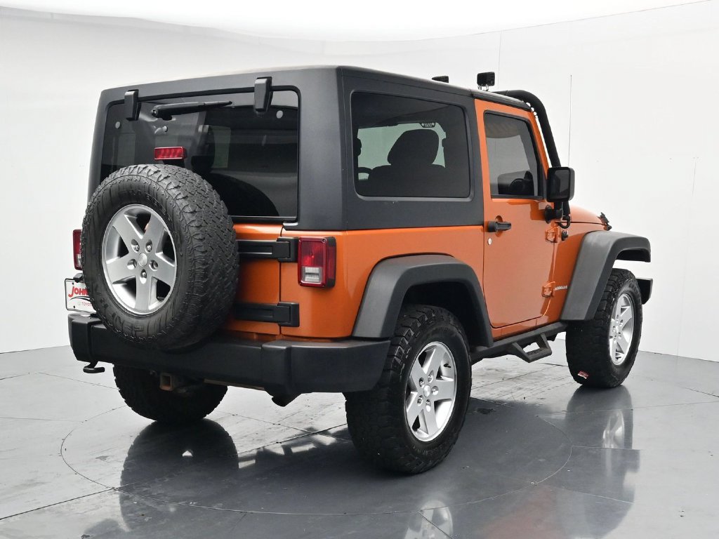 Used 2011 Jeep Wrangler Rubicon w/ Dual Top Group AWD/4WD image 7