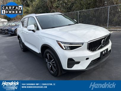 Certified 2025 Volvo XC40 B5 Core