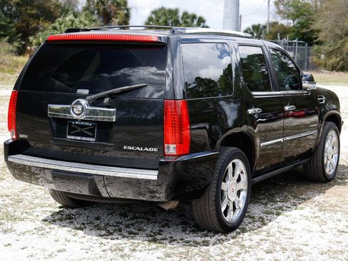 Used 2012 Cadillac Escalade Luxury image 11