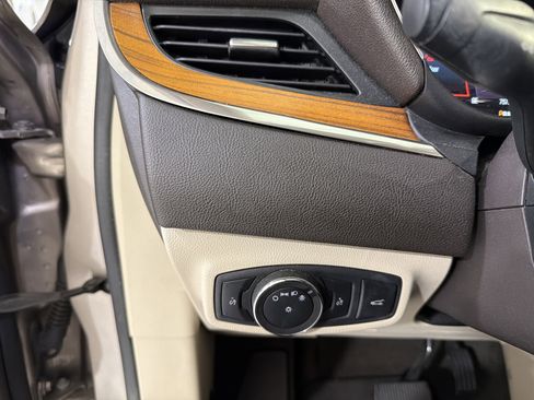 Used 2019 Lincoln MKC Select w/ Select Plus Package image 20