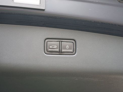 Used 2025 Genesis Electrified GV70 Advanced w/ Prestige Package image 12