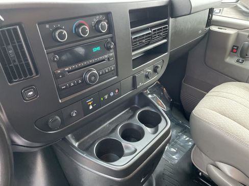 Used 2020 Chevrolet Express 2500 LS w/ Driver Convenience Package image 19