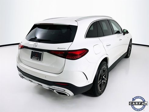 Used 2025 Mercedes-Benz GLC 350e 4MATIC image 8