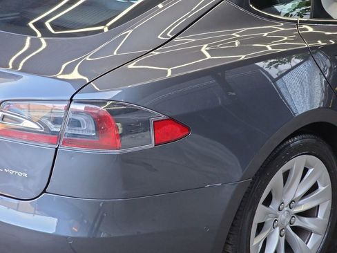 Used 2019 Tesla Model S Long Range AWD/4WD image 28