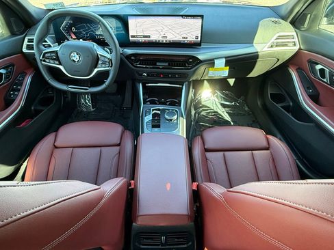 Used 2025 BMW 330i 330i w/ Convenience Package image 31