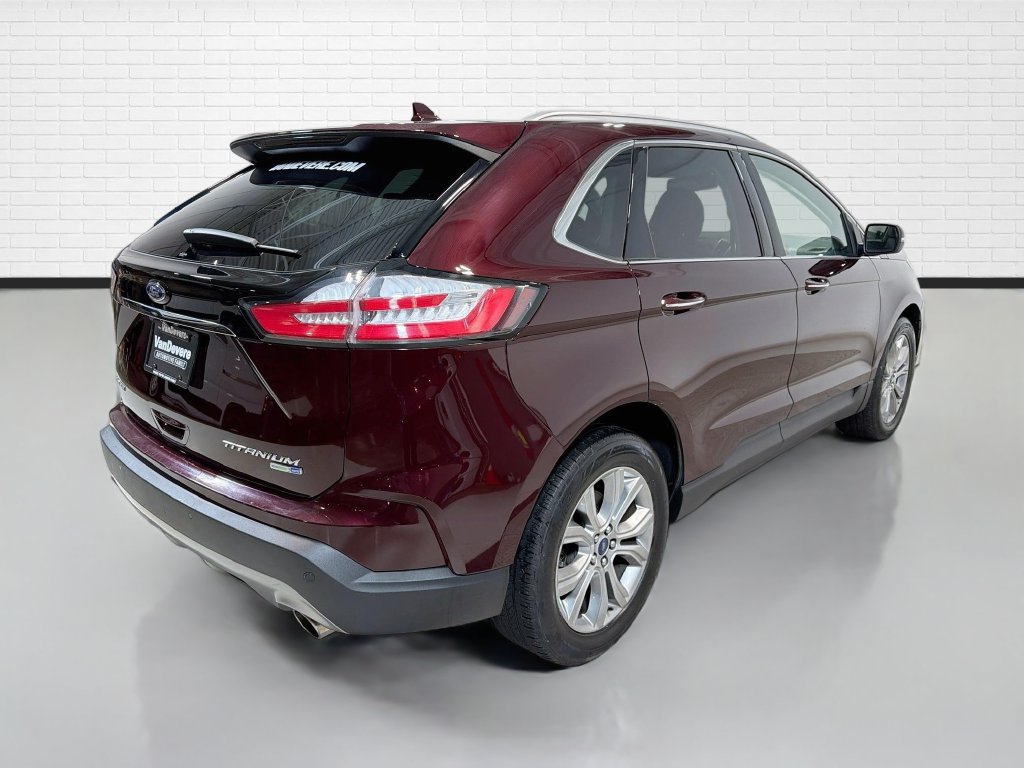 Used 2019 Ford Edge Titanium w/ Cold Weather Package AWD/4WD image 9
