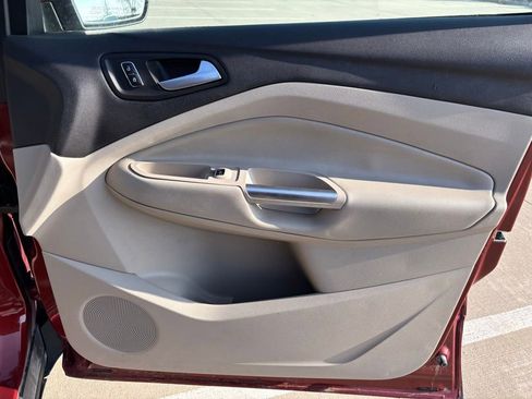 Used 2014 Ford Escape SE w/ Equipment Group 201A image 10