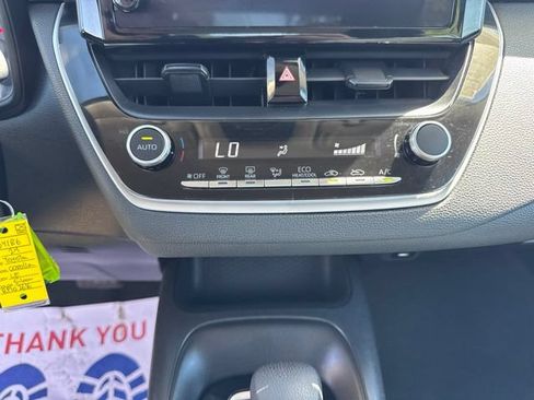 Used 2024 Toyota Corolla LE FWD image 20