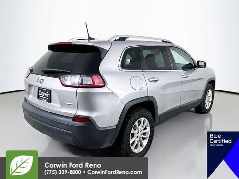 Used 2019 Jeep Cherokee Latitude w/ Cold Weather Group image 10
