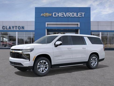 New 2026 Chevrolet Suburban LS image 23