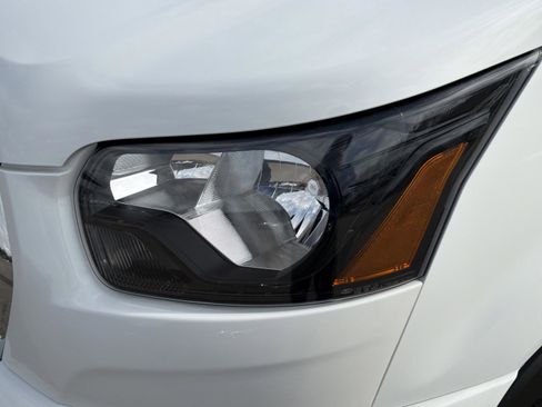 Used 2024 Ford Transit 350 XLT image 10
