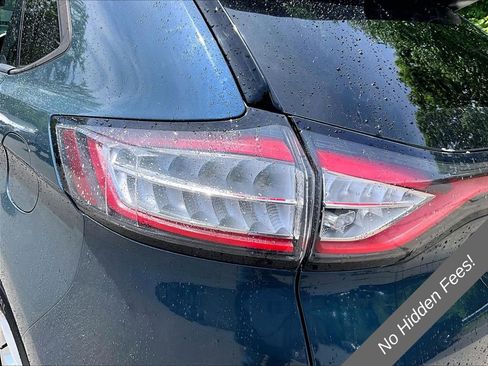 Used 2016 Ford Edge SE AWD/4WD image 26