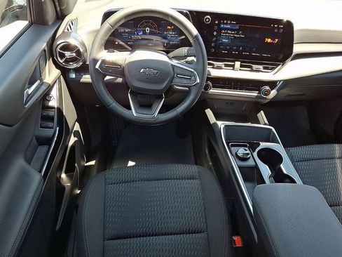 Certified 2026 Chevrolet Equinox LT w/ Midnight Edition AWD/4WD image 11