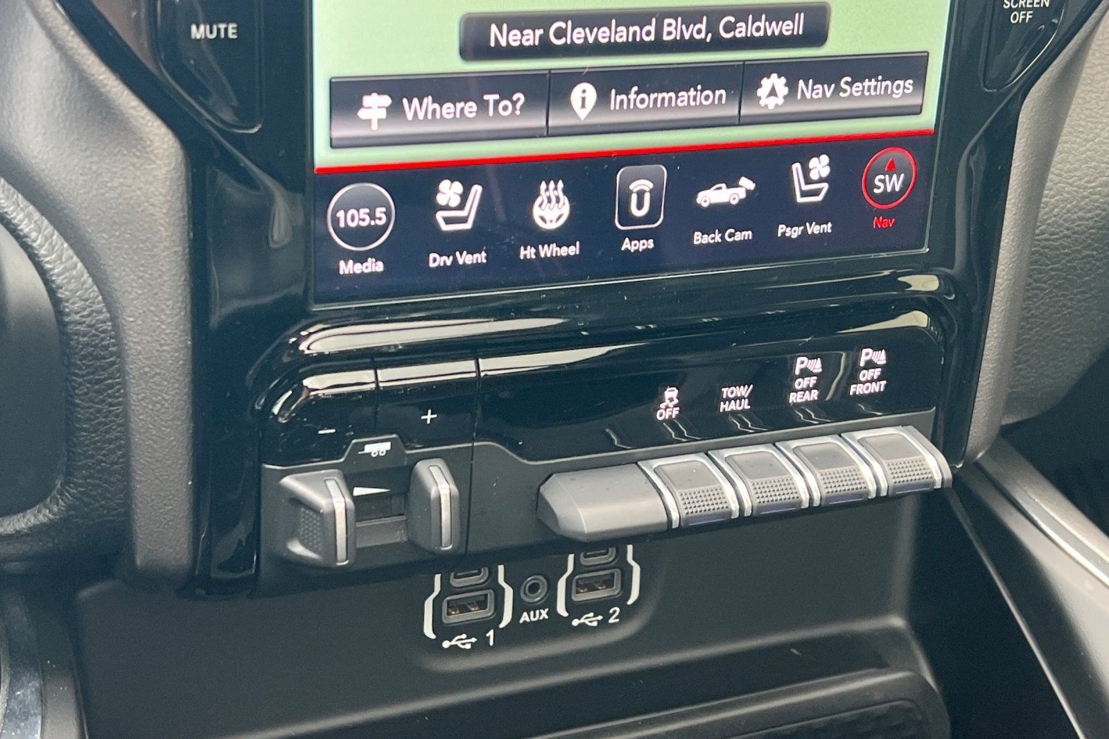 Used 2020 RAM 1500 Laramie w/ Sport Appearance Package AWD/4WD image 23