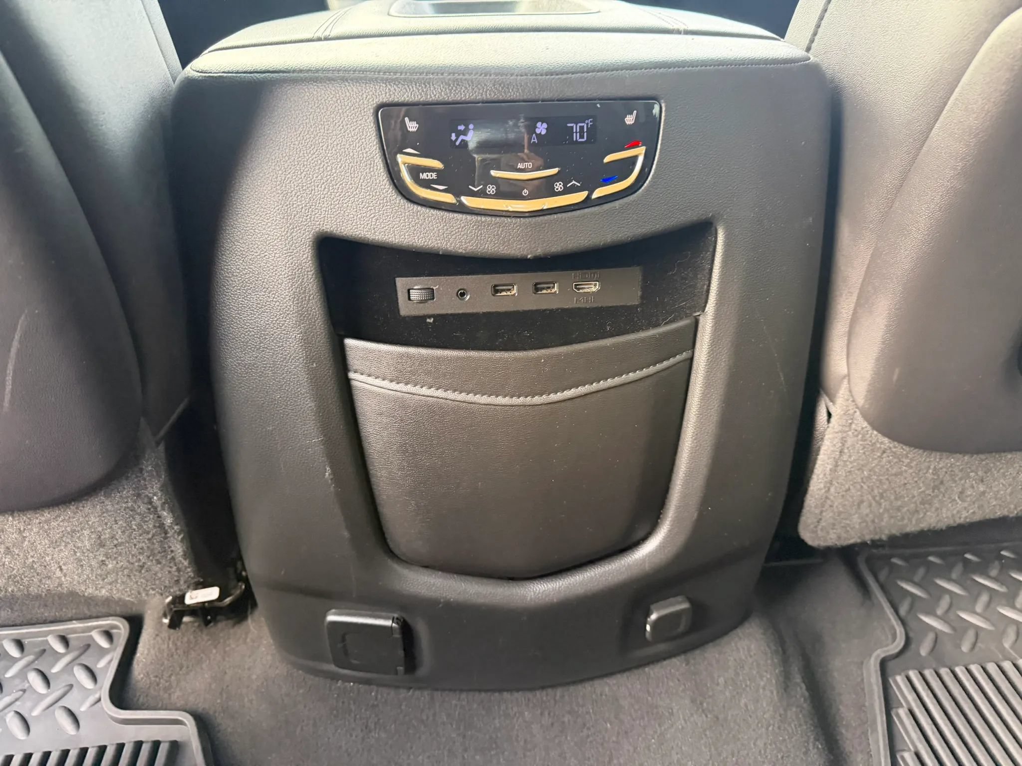 Used 2019 Cadillac Escalade Luxury AWD/4WD image 41