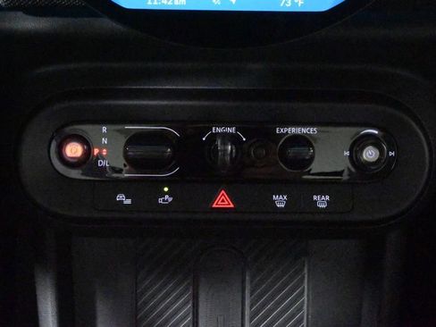 Certified 2025 MINI Cooper S image 26