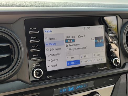 Used 2022 Toyota Tacoma SR image 18