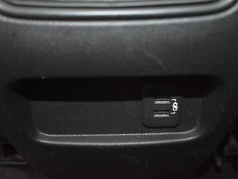 Used 2019 Cadillac XT5 Premium Luxury image 35