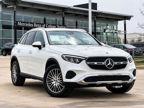 Certified 2025 Mercedes-Benz GLC 300 4MATIC image 1