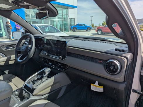 New 2026 Chevrolet Colorado ZR2 w/ Midnight Edition AWD/4WD image 44