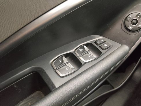 Used 2018 Hyundai Santa Fe Sport image 27