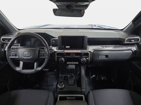 Certified 2025 Toyota Tacoma SR5 image 9
