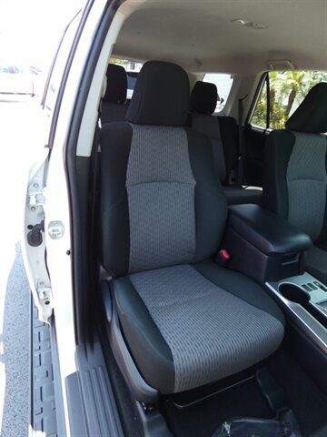 Used 2020 Toyota 4Runner SR5 AWD/4WD image 48