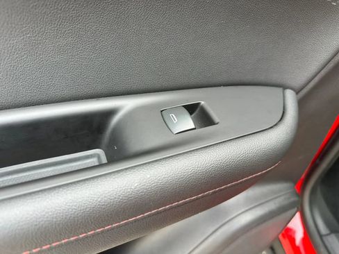 Used 2019 Chevrolet Blazer RS w/ LPO, Floor Liner Package FWD image 19