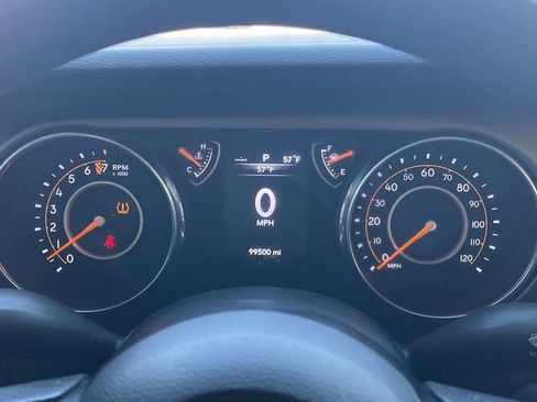 Used 2018 Jeep Wrangler Unlimited Sport image 32