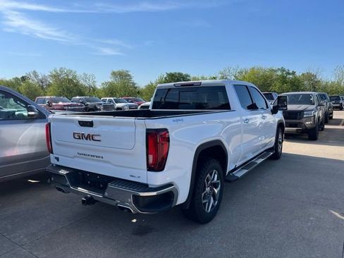 Used 2024 GMC Sierra 1500 SLT w/ SLT Premium Plus Package AWD/4WD image 5