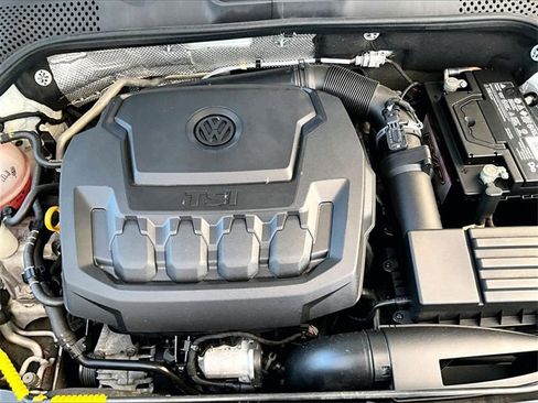 Used 2019 Volkswagen Beetle 2.0T S image 32