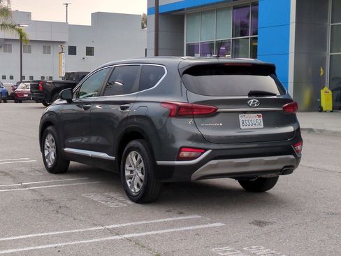 Used 2019 Hyundai Santa Fe SE image 7