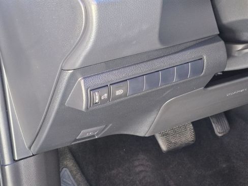Used 2021 Toyota Corolla SE w/ Carpet Mat Package (TMS) FWD image 14